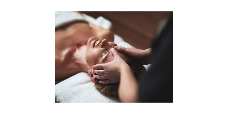 The Facial Room LLC logo